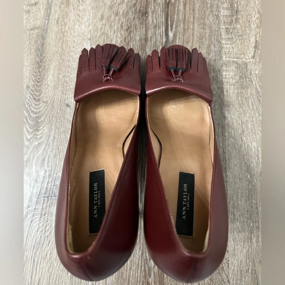 Ann Taylor Burgundy Leather Heels Size 8 - Picture 11 of 15